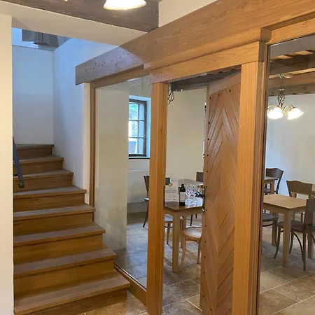 Maison d'hôtes Rezidence Zvon 4*