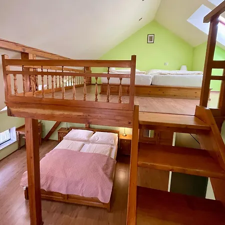 Gasthof Rezidence Zvon 4*